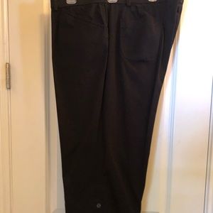 Women’s plus size capris